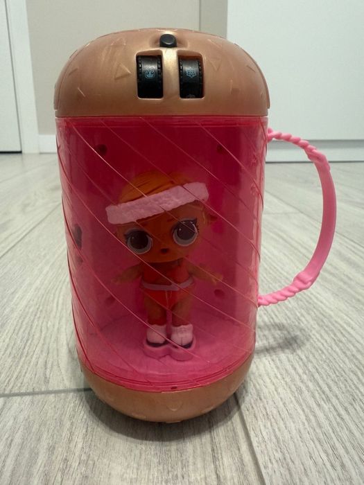 Продам куклу лол оригинал