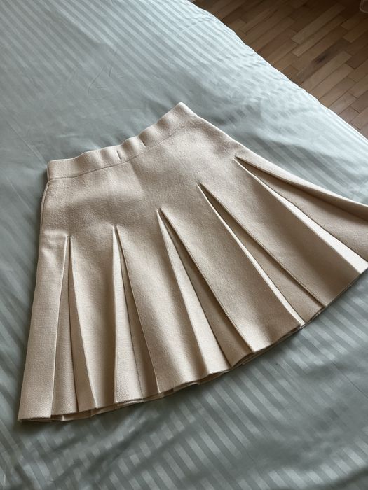 Нова пола Lynee и нова плисирана пола