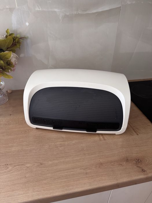 Хлебница от Tupperware