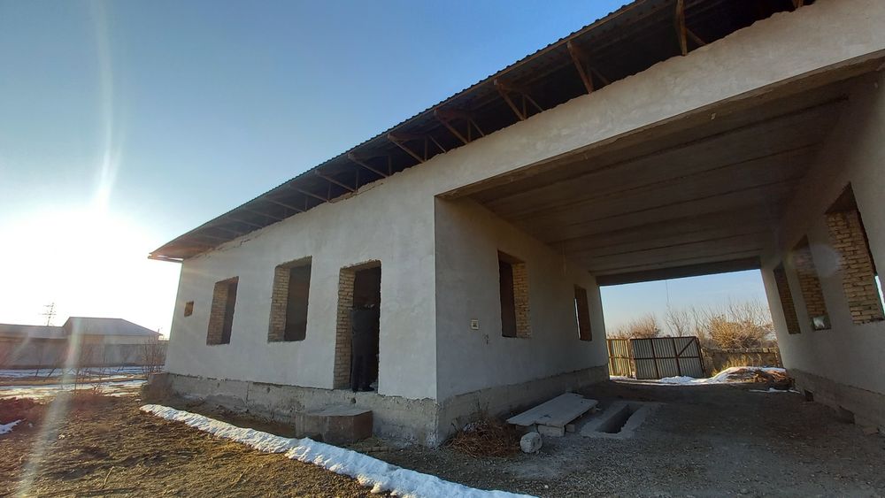 Uy sotiladi 20 sotiq