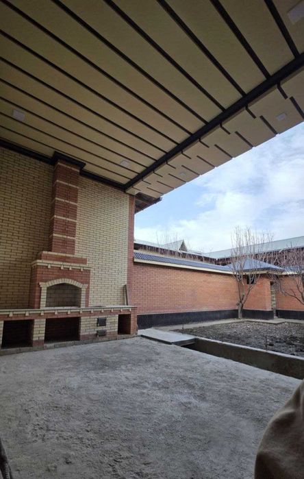 Найман махалласида 3 сотик ховли коробка сотувда