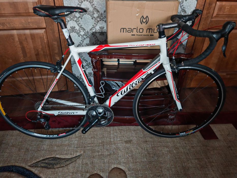 Шоссейный велосипед wilier