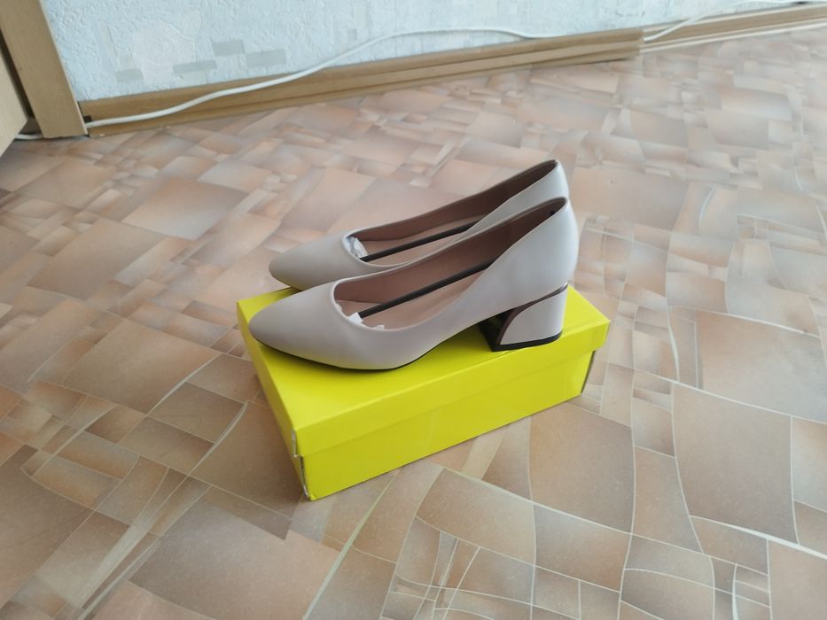 Продаю летние туфли