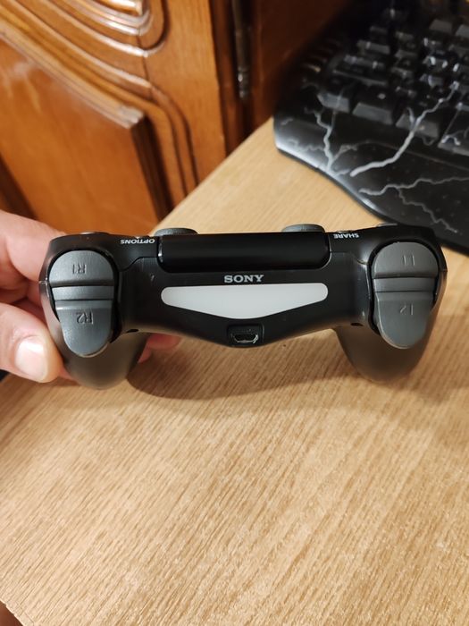 Controller Wireless SONY PlayStation  4 Jet Black CUH-ZCT2E