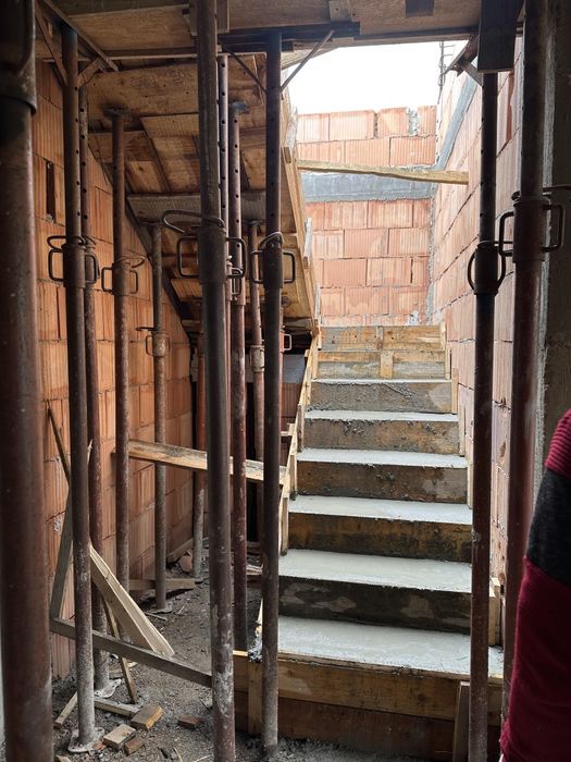 Firma constructii case | Structurii | Fatade | Finisaje.