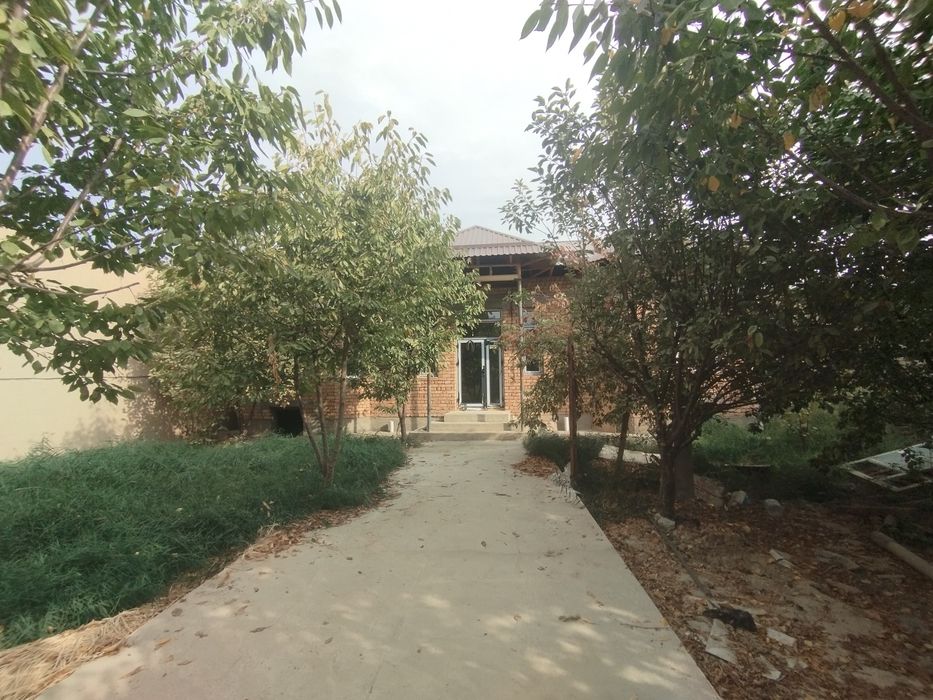 Киров, Олмазор кучасида, 6 сотих, 4 хона каробка сотилади.