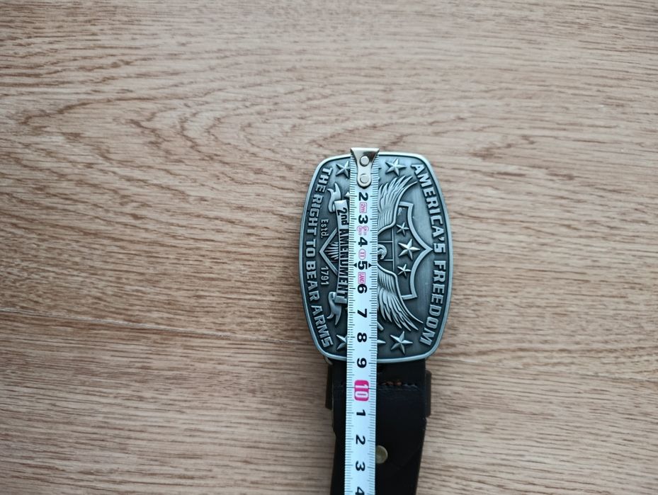 Продам бляху, новая