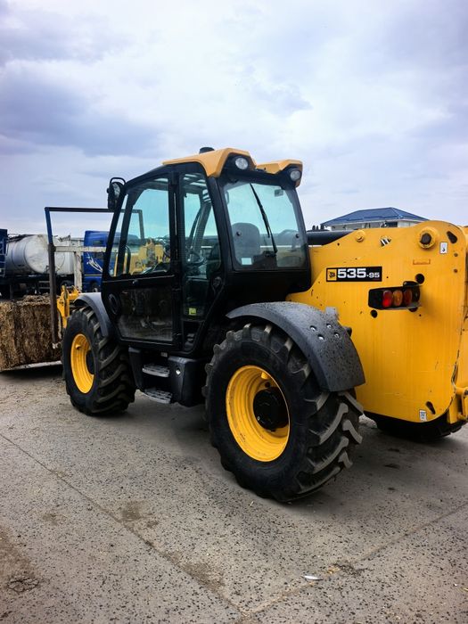 Incarcator telescopic JCB 535-95,Manitou,Incarcator frontal