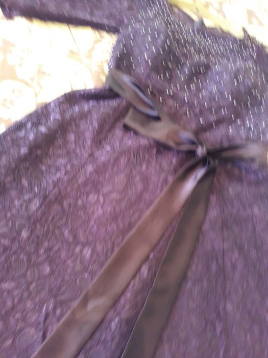 Продаю платье женское нарядное