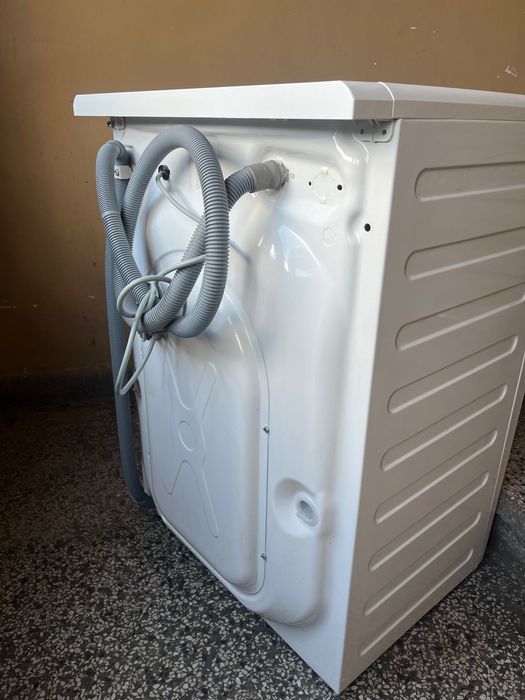 Пералня Electrolux EWF1074BW/ За части