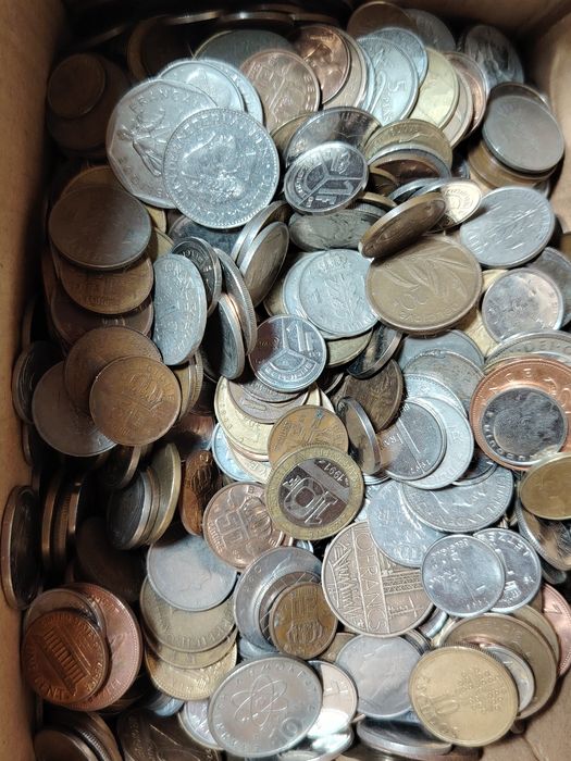 Monede pentru diferite proiecte