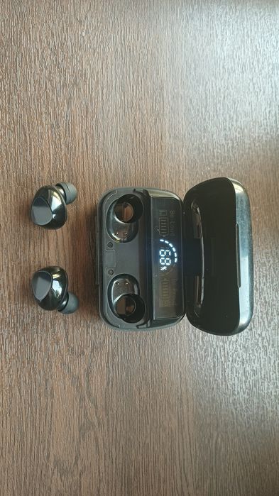 Bluetoothli naushnik sotiladi narxi 40ming sum