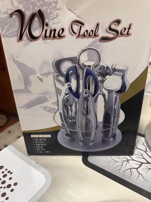 Кухонный набор который приголится в хозяйстве