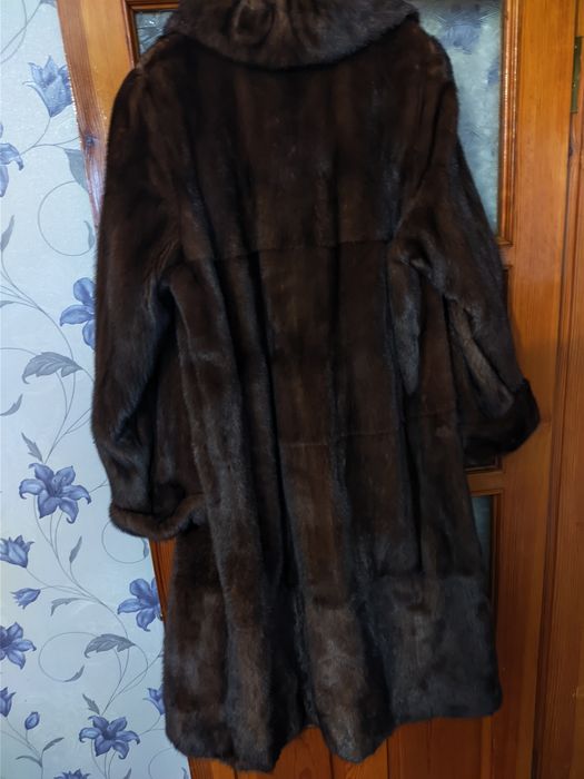 Продам норковую шубу