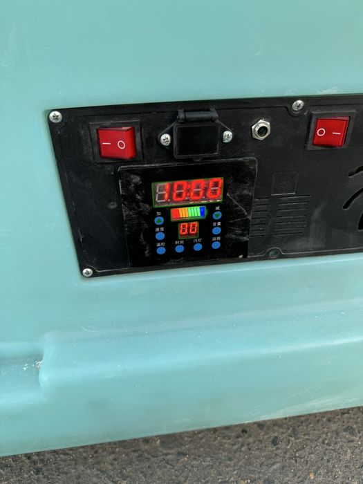 Светящиеся машинка большая