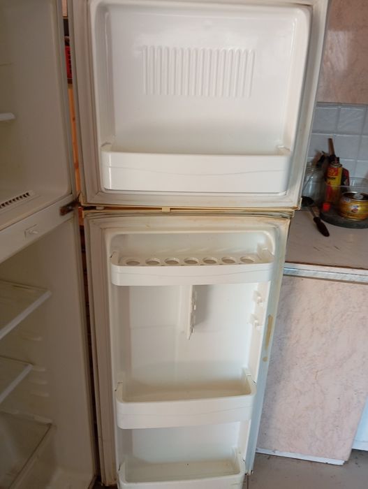 ХолодильникLG продам