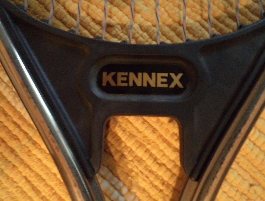 Тенис ракета с оригинален калъф Kennex USA