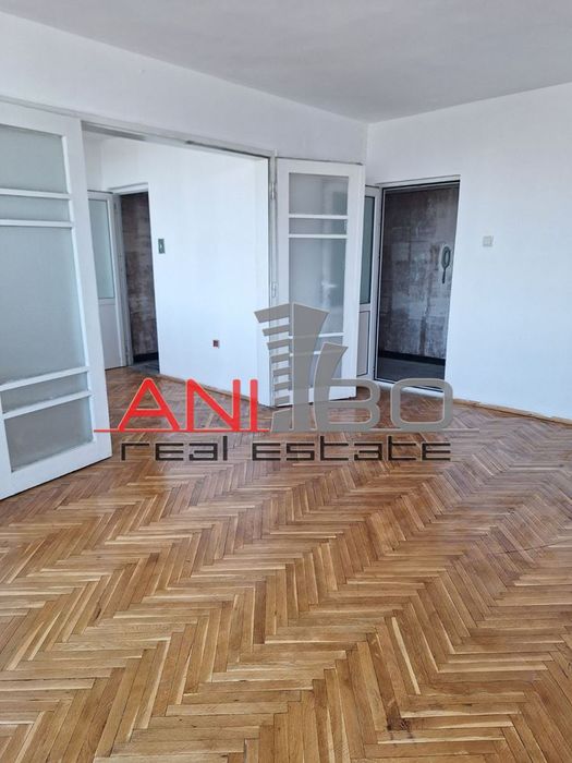 Продава се Четиристаен апартамент в Варна, Гранд Мол Варна - 93 кв.м за 1990 €/кв.м - Снимка #2
