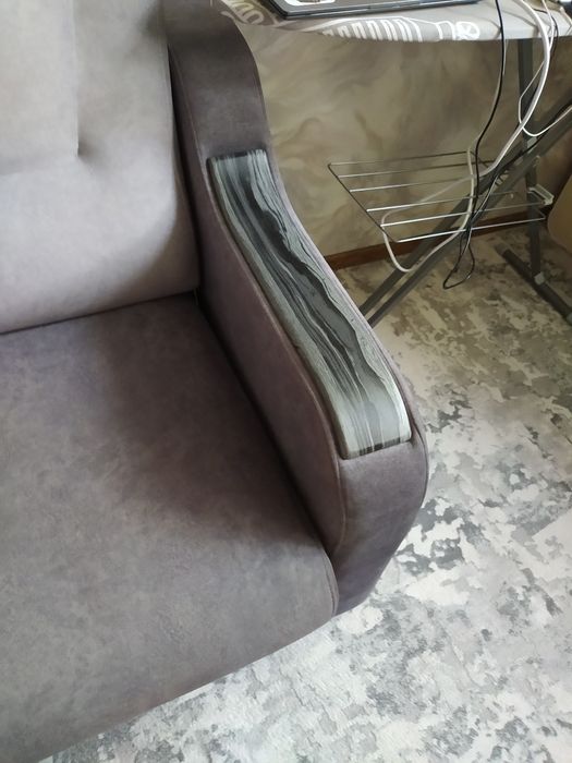 Продам диван новый