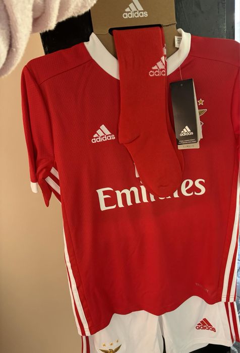 Adidas Benfica за 12годишно дете! Оригинален!!!