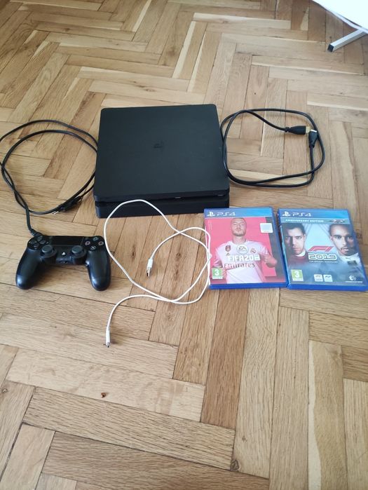 PlayStation 4 slim 500GB