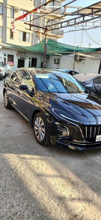 Hongqi e-qm5 2025yil 38.000km 500km zapasxod