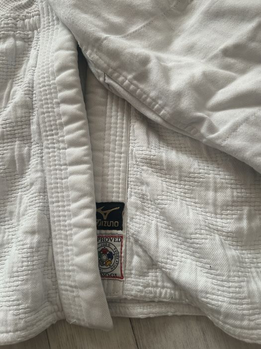 кимано для дзюдо дзюдоги