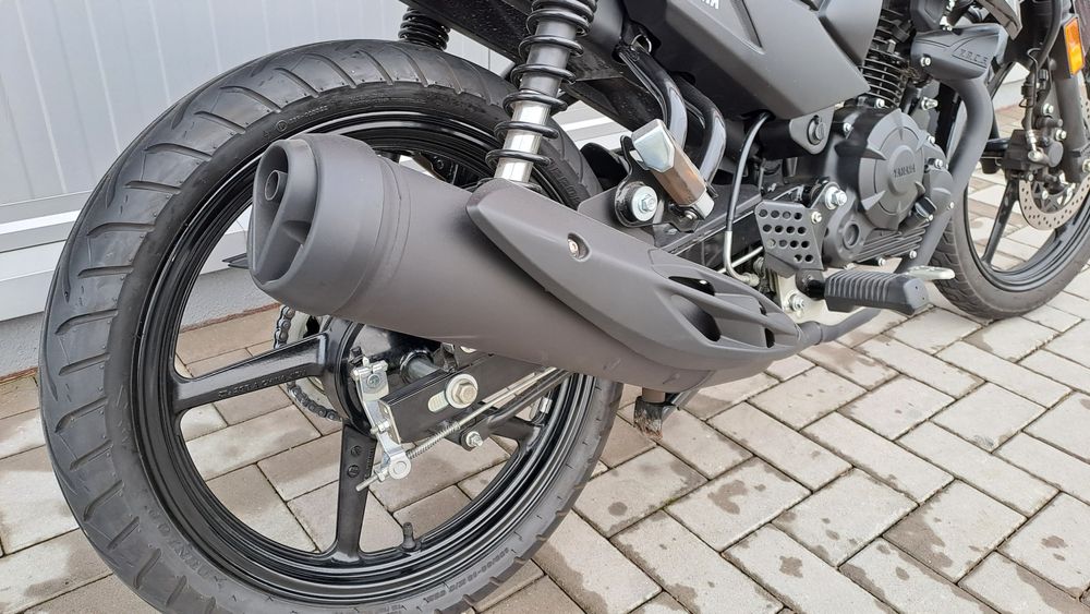 MotoFly Ploiesti vinde Yamaha Ys125 categ A1