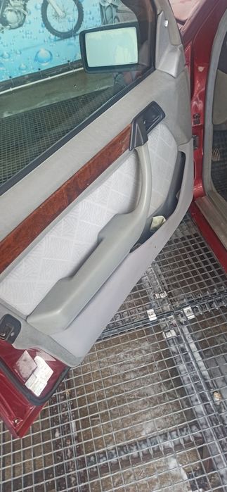 Продавам Мерцедес 124E klas
