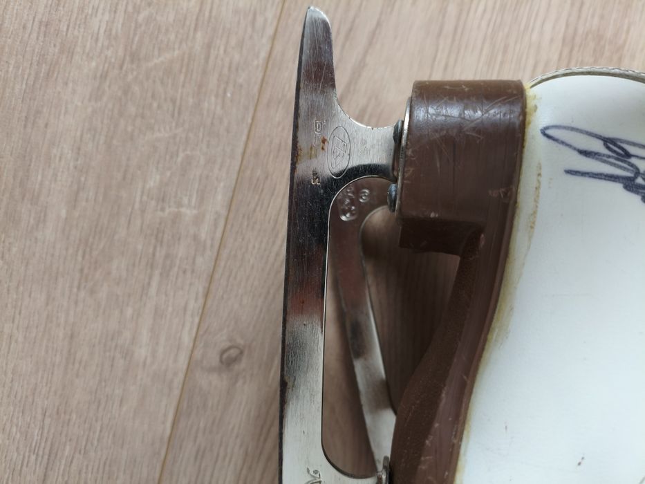 Продам профессиональные детские коньки