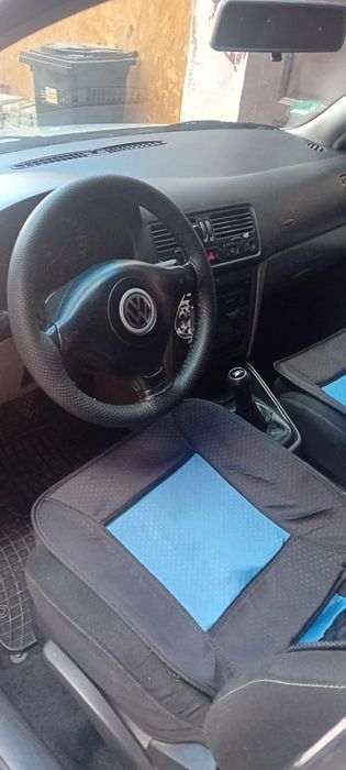 Vând Volkswagen Bora 1,9 TDI 116 cp an 2000