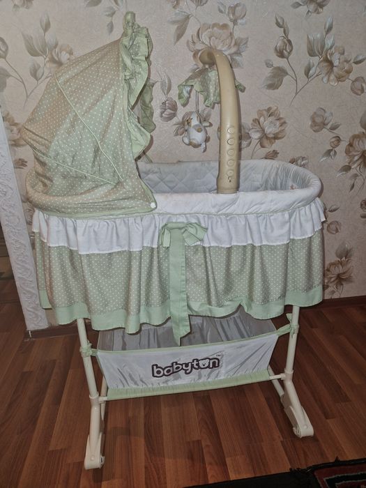 Продам детскую манеж