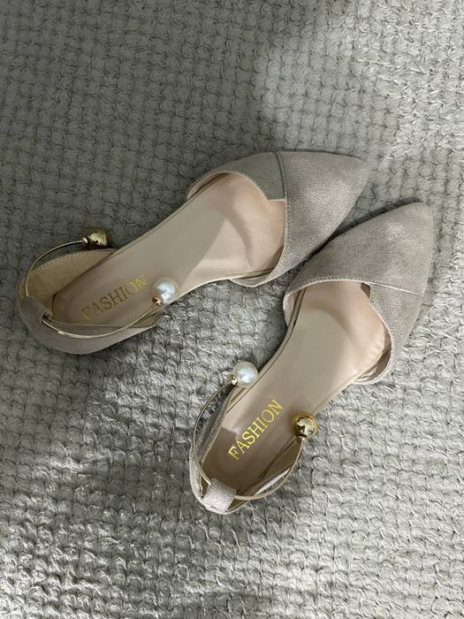 Туфельки и кроссовки