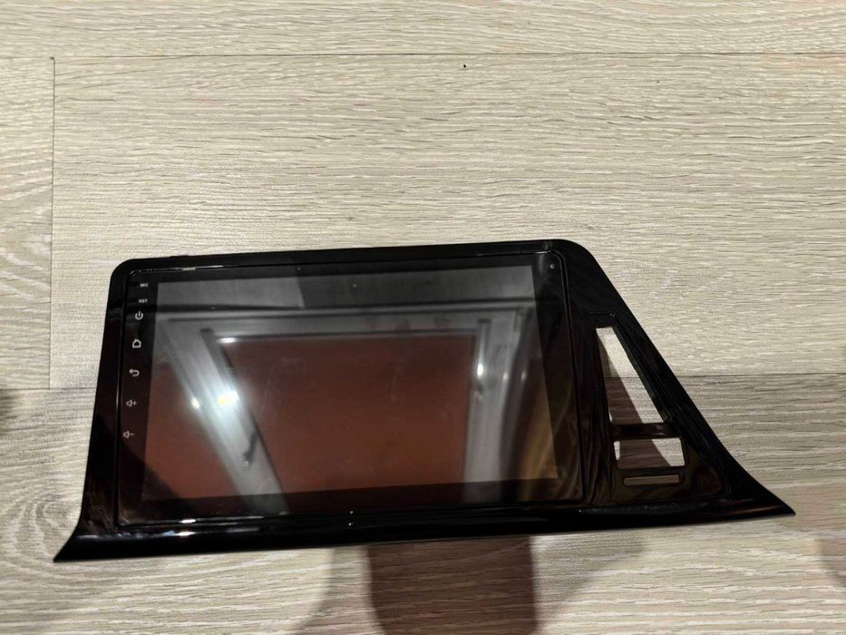 Продавам мултимедия за TOYOTA C-HR