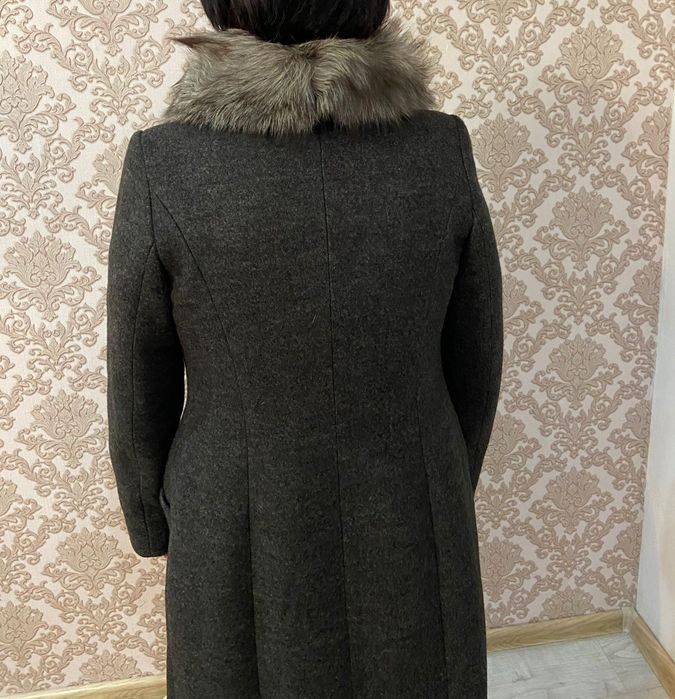 Продаю женские пальто