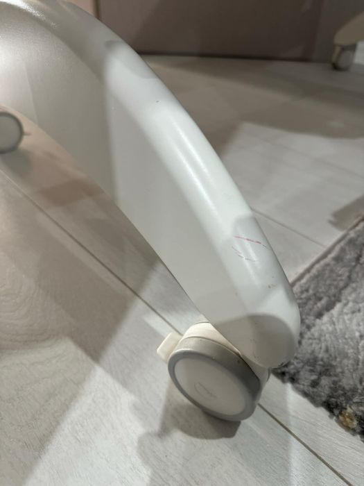 Бебшка кошара Пали next to me