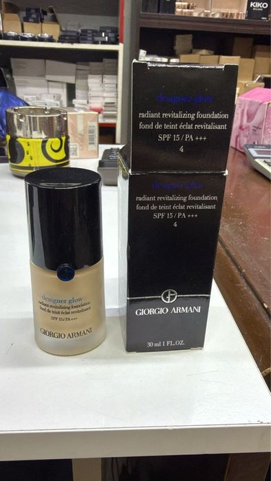 Фон дьо тен Armani