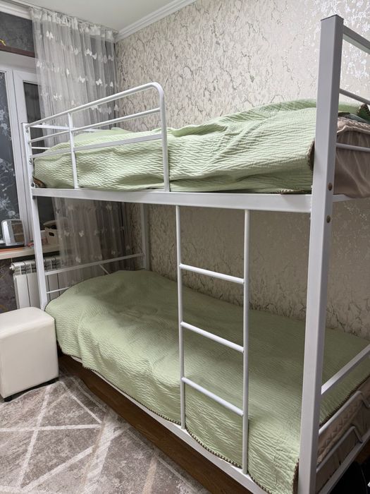 Кровать двухъярусная 2 штук