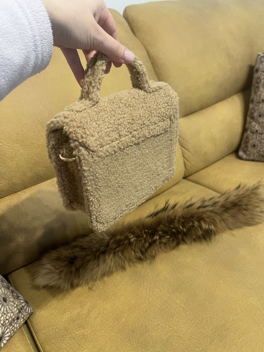 Чанта дамска мека