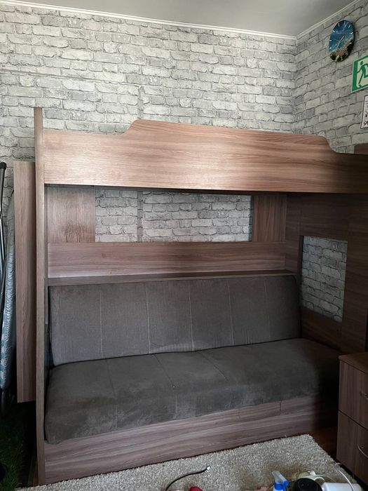 Кровать двухъярусная