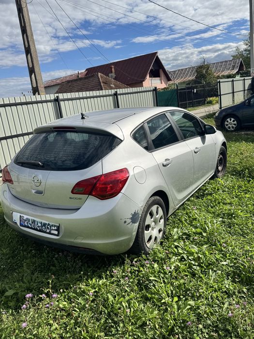 OPEL Astra 2011 — imagine 2