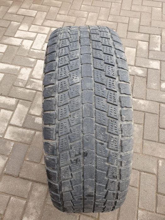 Продам шины в хорошем состоянии.
