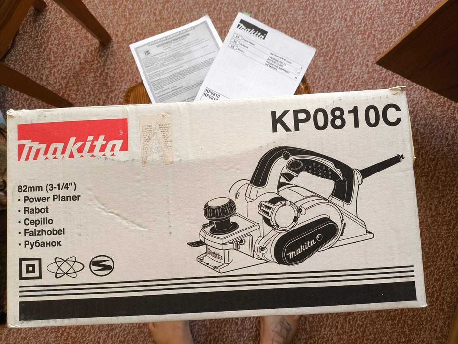Электрорубанок Makita KP0810C