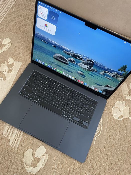 MacBook Air 15 ‘ 16RAM / 512 SSD Като Нов