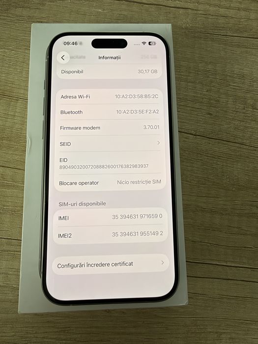 Vand iPhone 15 PRO 256GB White Titanium Alb 80%