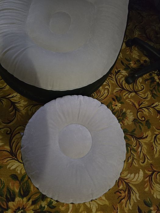 Надувной кресло с насосом