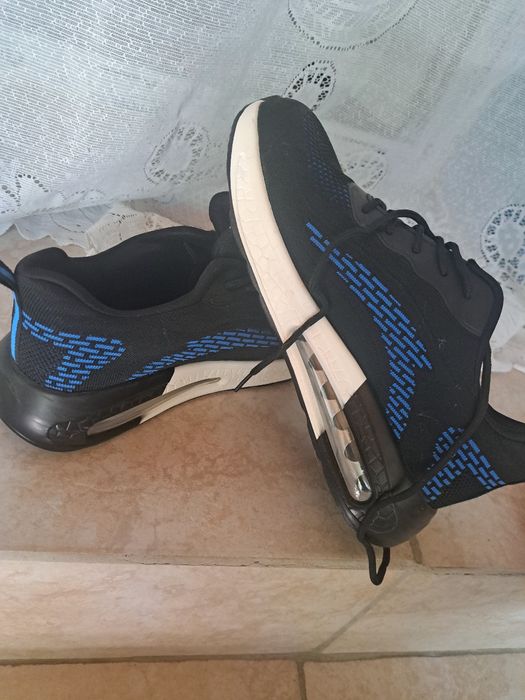 Vand adidadi hitmars , de munca nou nouti