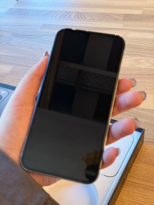 Продам iPhone 13 Pro, 256 ГБ, Graphite