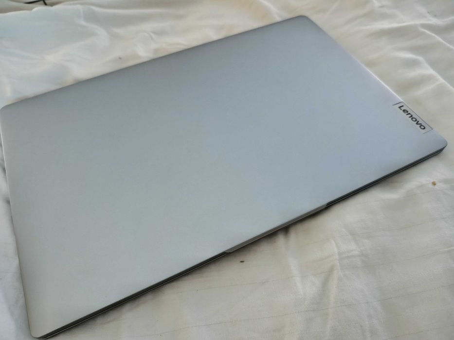 Lenovo IdeaPad Slim 3 15IAN8
