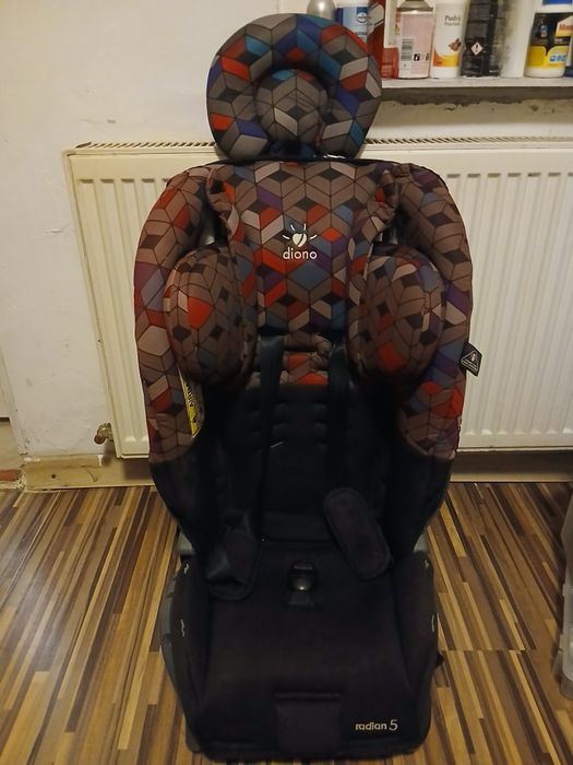 Ocazie. Vand ieftin scaun auto copii radian 5 diono